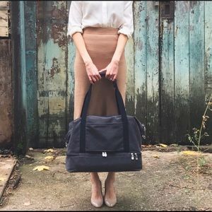 EUC Lo & Sons Deluxe Catalina bag